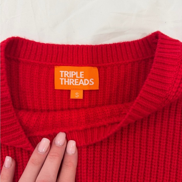 Red Set - Picture 3 of 5